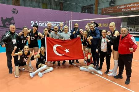 Türkiye İşitme Engelliler Kadın Voleybol Takımı, tarihinde ilk kez olimpiyat şampiyonu oldu