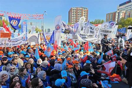 Türk-İş tarafından düzenlenen “Zordayız, geçinemiyoruz” mitingi