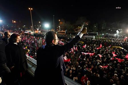 CHP'li belediyelere yönelik operasyonlarda tutuklananların aileleri Saraçhane Parkı'nda buluşacak