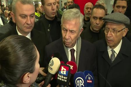 Mansur Yavaş: Karanlığa boyun eğmeden, Cumhuriyet’in ışığında yürümeye devam edeceğiz